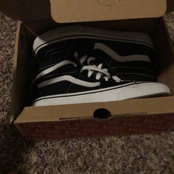 Black and white high top vans - Picture 2 of 2